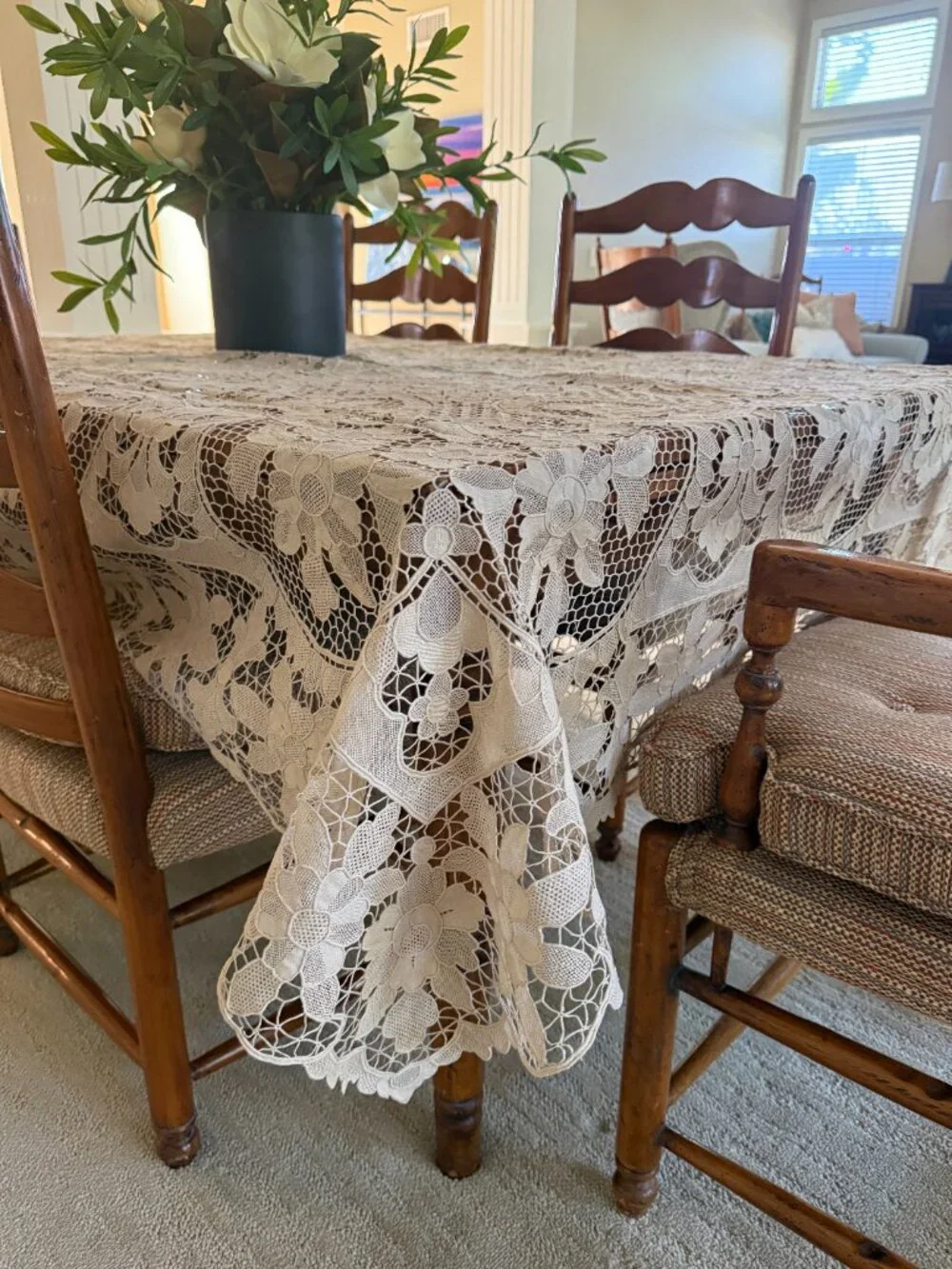 Vintage Guipure Lace Tablecloth – Ivory Cotton, Excellent condition!